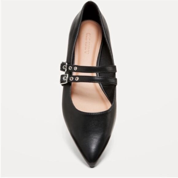 Old Navy Black Double-Buckle Mary
Jane Flats - Picture 3 of 8